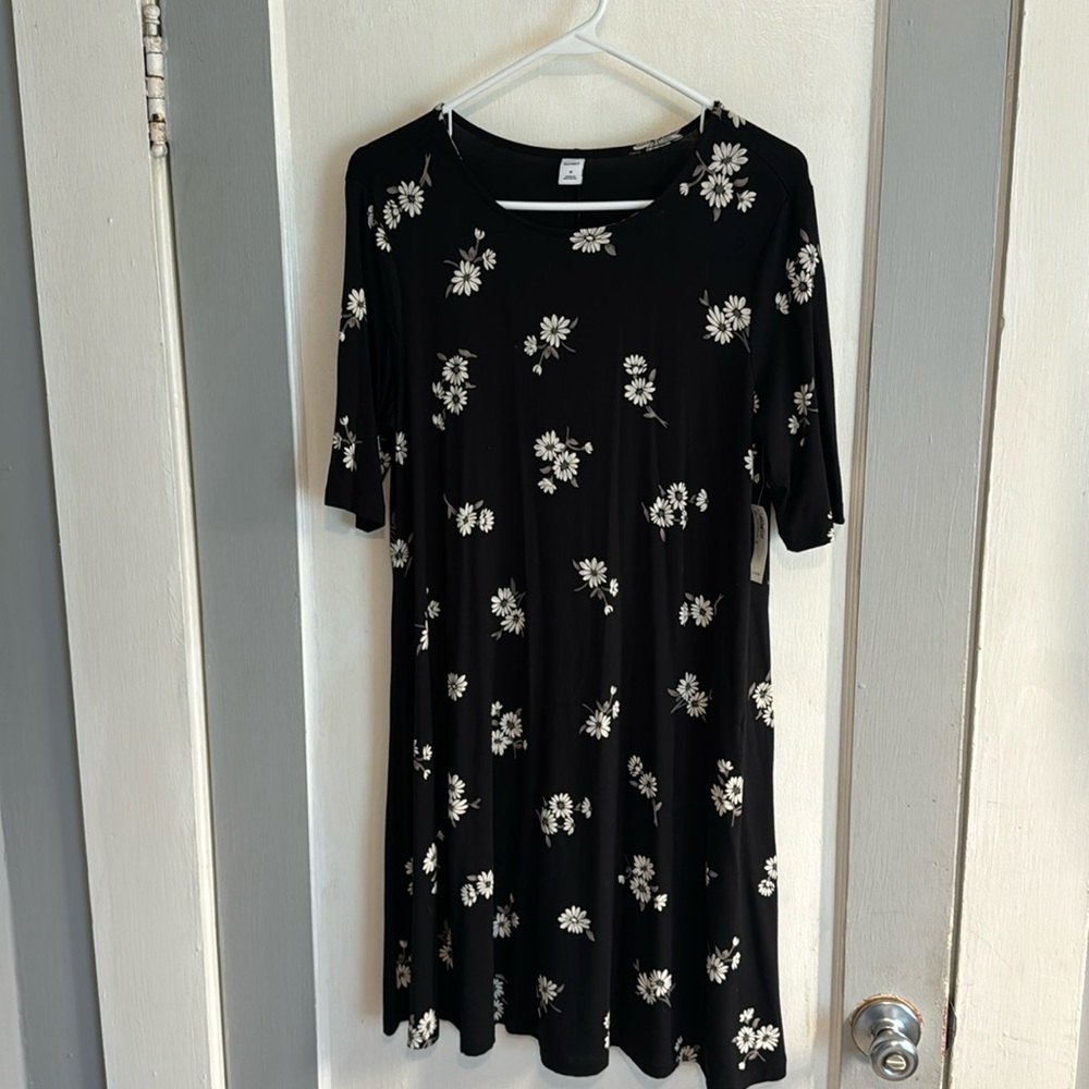 New Old Navy Dress
